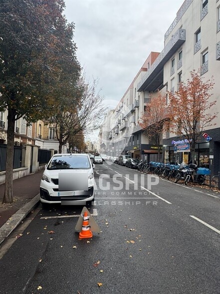 Retail in Issy-les-Moulineaux for sale - Building Photo - Image 1 of 9
