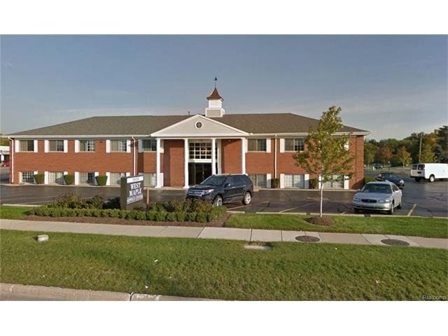 2820 W Maple Rd, Troy, MI for sale Building Photo- Image 1 of 27