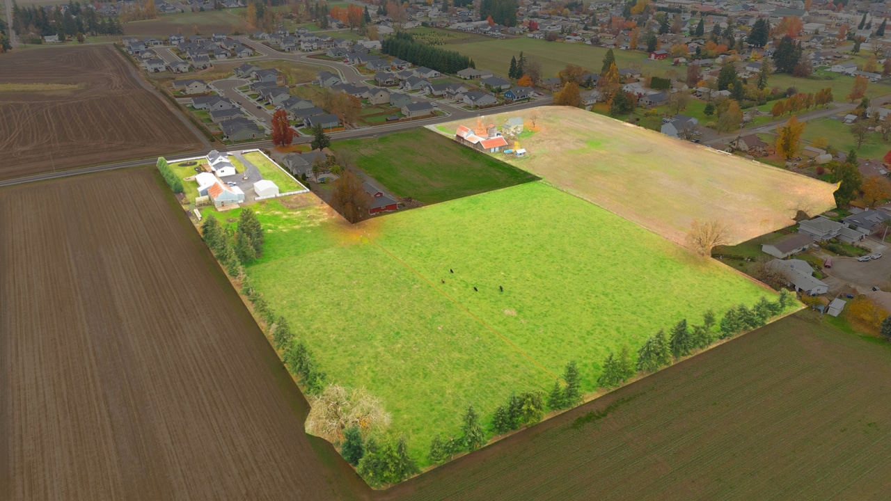 13 Acre Residential Development portfolio of 1 properties for sale on LoopNet.ca Primary Photo- Image 1 of 7