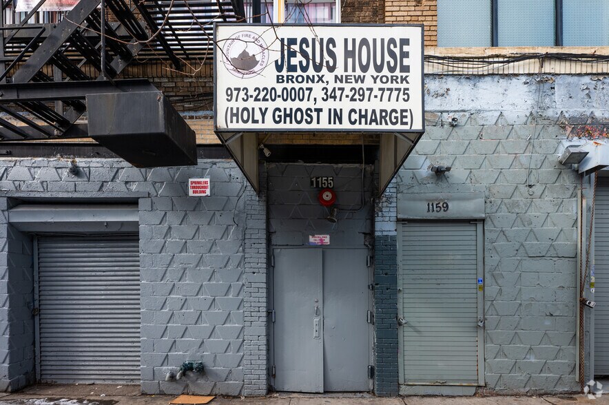 1155 Southern Blvd, Bronx, NY à louer - Photo du bâtiment - Image 3 de 4