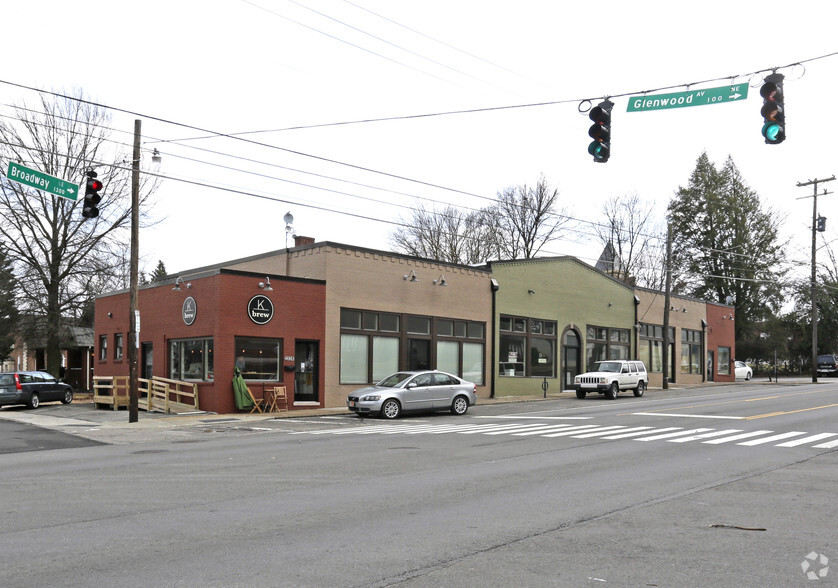 1324 N Broadway, Knoxville, TN for sale - Building Photo - Image 3 of 5