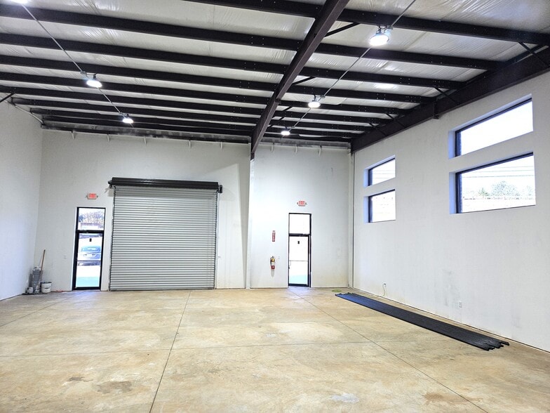 4810 Wages Way, Sugar Hill, GA for lease - Building Photo - Image 3 of 5