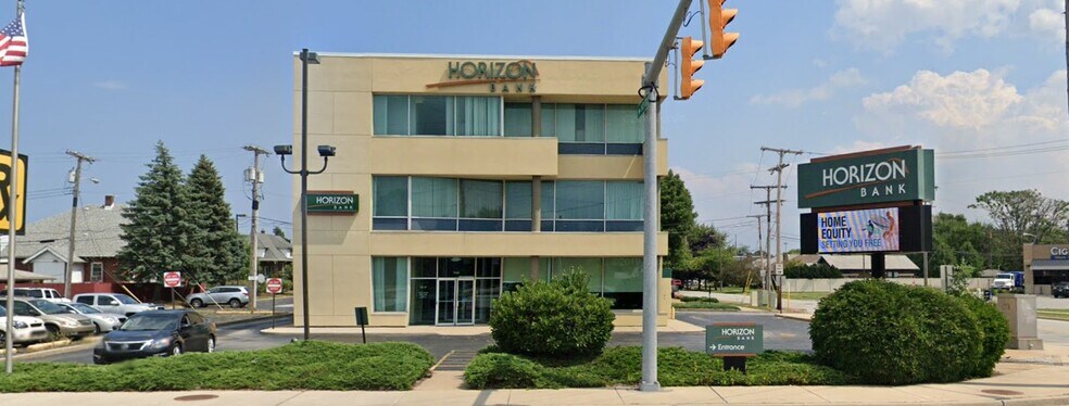 1349 Calumet Ave, Robertsdale, IN à vendre - Photo du bâtiment - Image 2 de 3