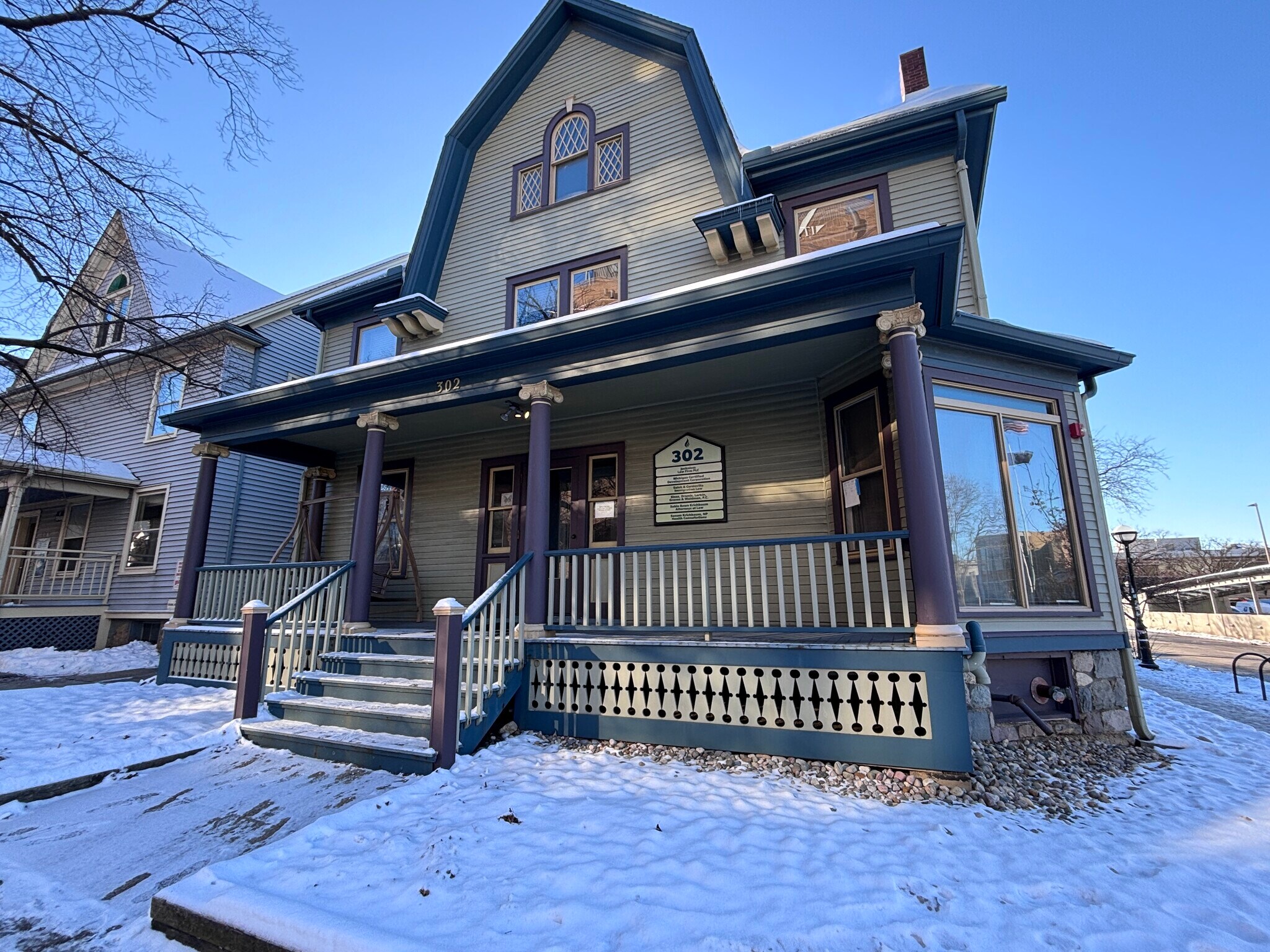 302 E Liberty St, Ann Arbor, MI à louer Photo du bâtiment- Image 1 de 4
