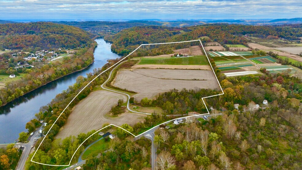 33 County Road 627, Phillipsburg, NJ à vendre - Photo du bâtiment - Image 1 de 44