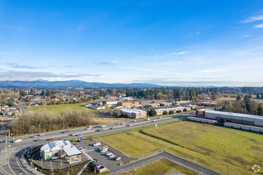 SW Scotton Way, Battle Ground, WA à louer - Aérien - Image 2 de 3