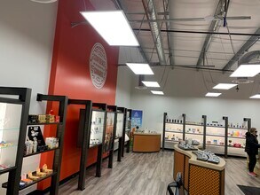 6101-6115 Washington St, Denver, CO for lease Interior Photo- Image 2 of 4