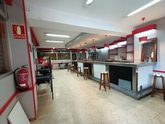 Plus de détails pour Multi-résidentiel à vendre