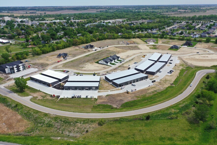 23915 SW St, Waterloo, NE à louer - Photo du bâtiment - Image 2 de 13