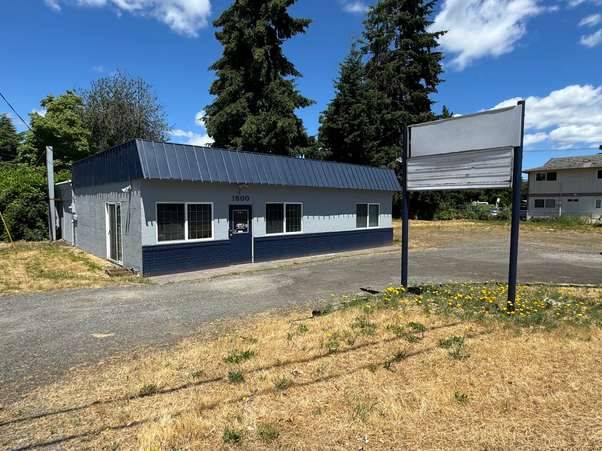 1500 E Fourth Plain Blvd, Vancouver, WA for lease Primary Photo- Image 1 of 6