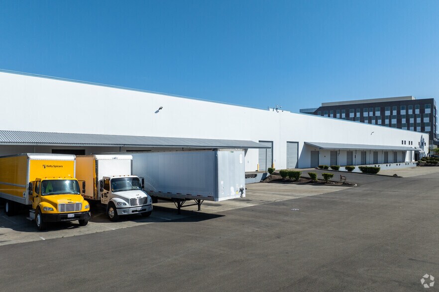 1515-1525 Alvarado St, San Leandro, CA à louer - Photo du bâtiment - Image 2 de 8