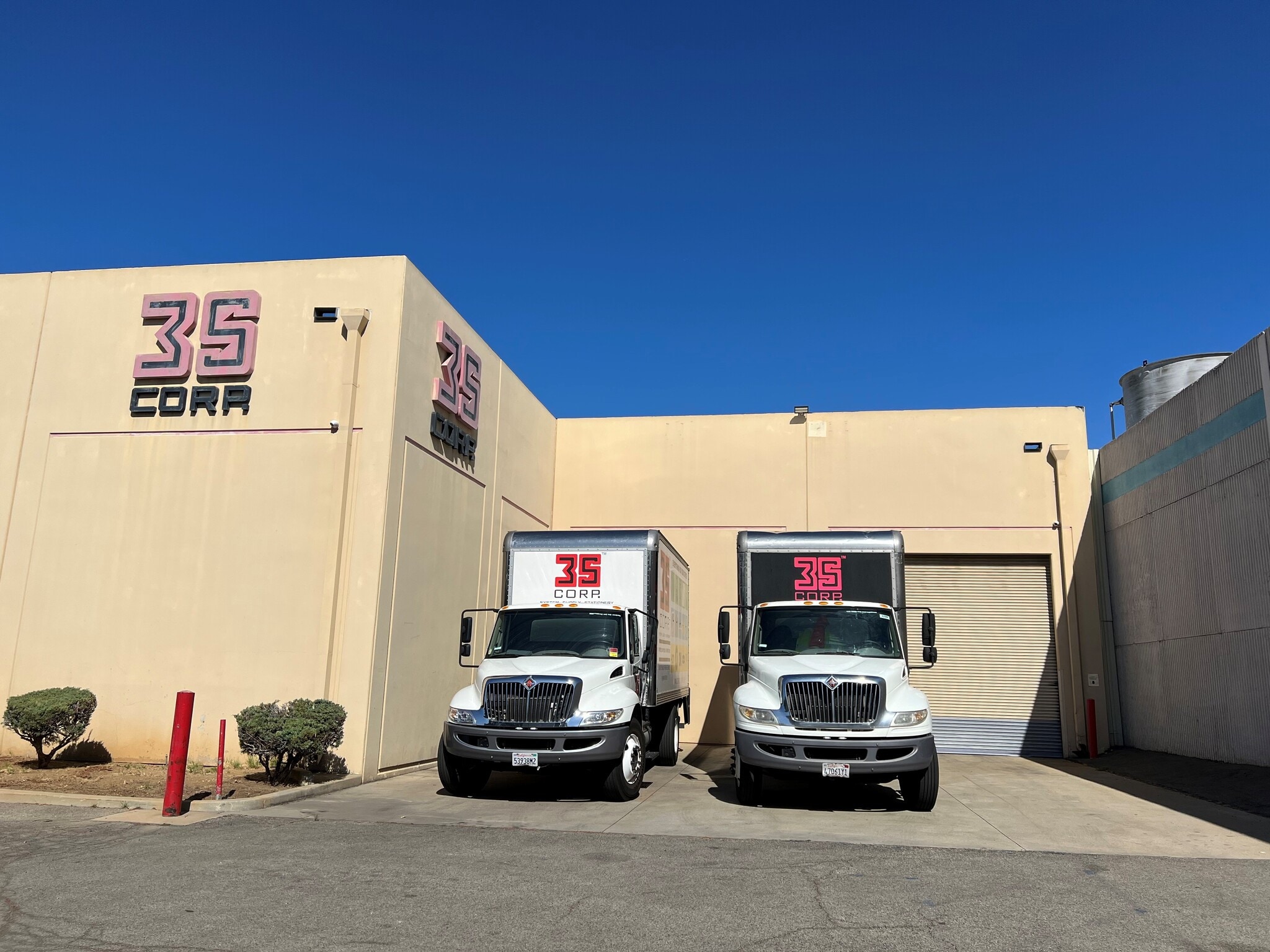 1251 E Walnut St, Compton, CA for lease Primary Photo- Image 1 of 5