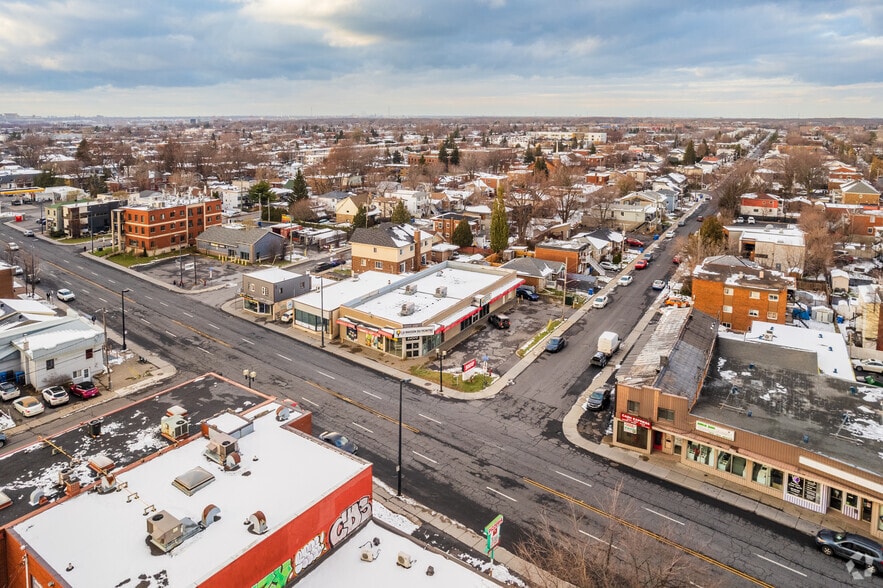 2203 Ch De Chambly, Longueuil, QC à vendre - Aérien - Image 2 de 15