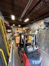 108 Clematis Ave, Waltham, MA à louer Photo intérieure- Image 2 de 5