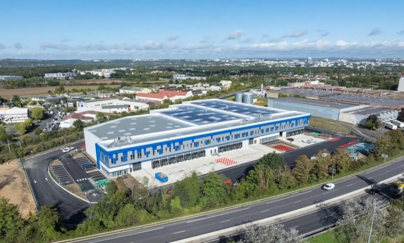 Bureau dans Conflans-Sainte-Honorine à louer Photo du bâtiment- Image 1 de 13