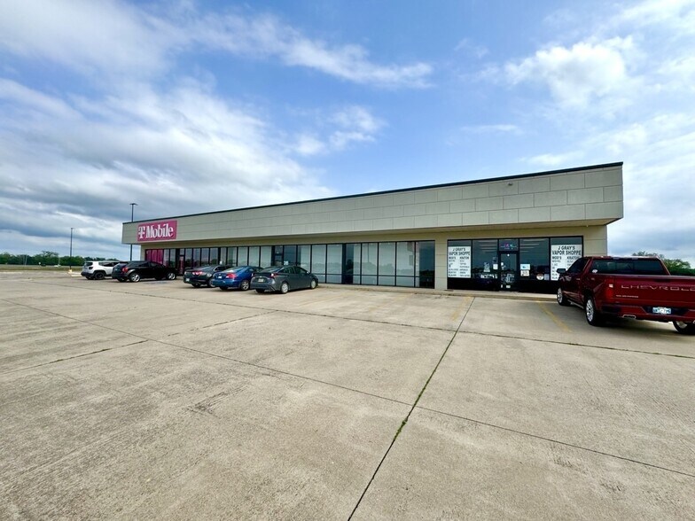 1402 W Grant Ave, Pauls Valley, OK à louer - Photo du bâtiment - Image 2 de 4