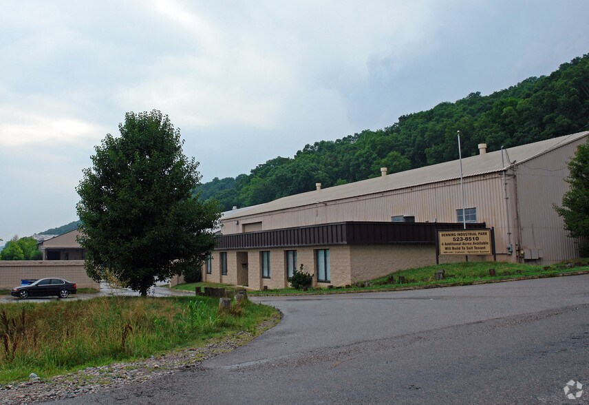 325 5th St, Huntington, WV à vendre - Photo du bâtiment - Image 2 de 12