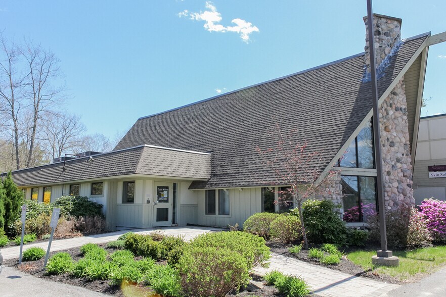 244 Western Ave, South Portland, ME à vendre - Photo du bâtiment - Image 2 de 17