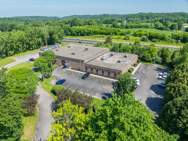 Plus de détails pour 580 Fishers Station Dr, Victor, NY - Industriel à louer