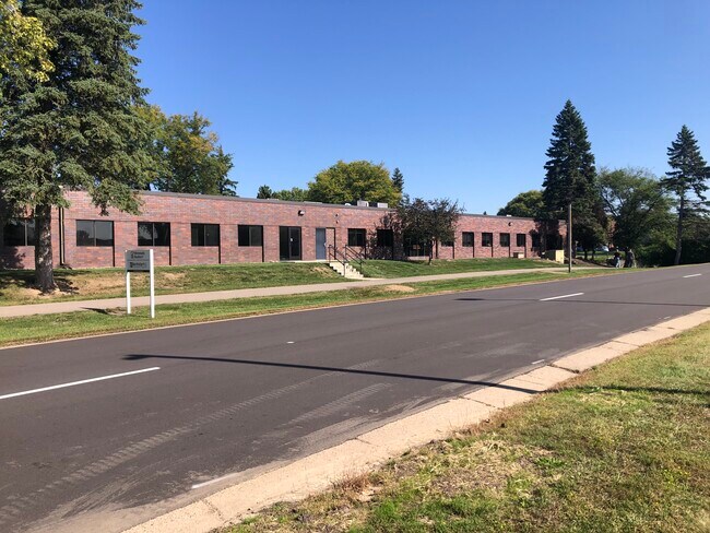 Plus de détails pour 11100 W Bren Rd, Minnetonka, MN - Bureau à louer