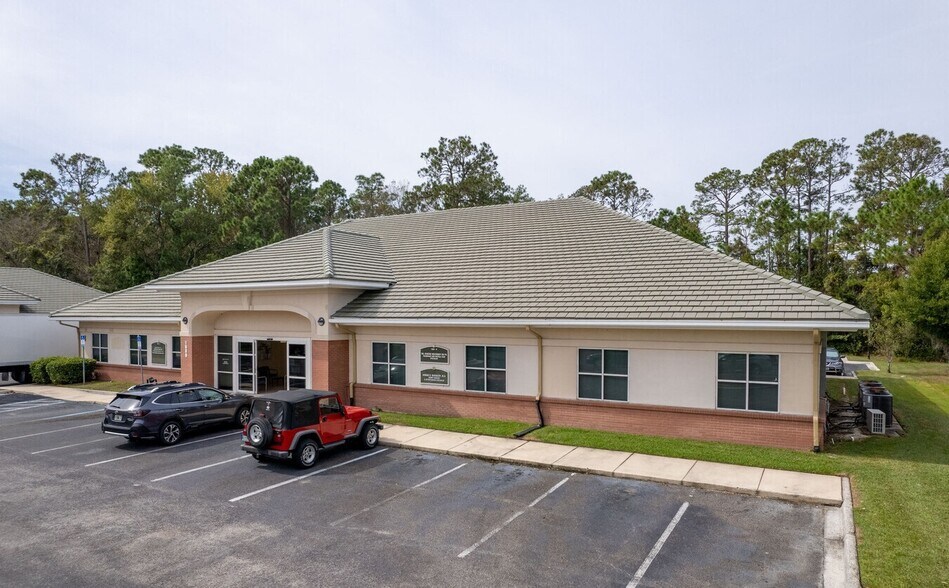 1685 Eagle harbor Pky, Orange Park, FL à louer - Photo du bâtiment - Image 2 de 4