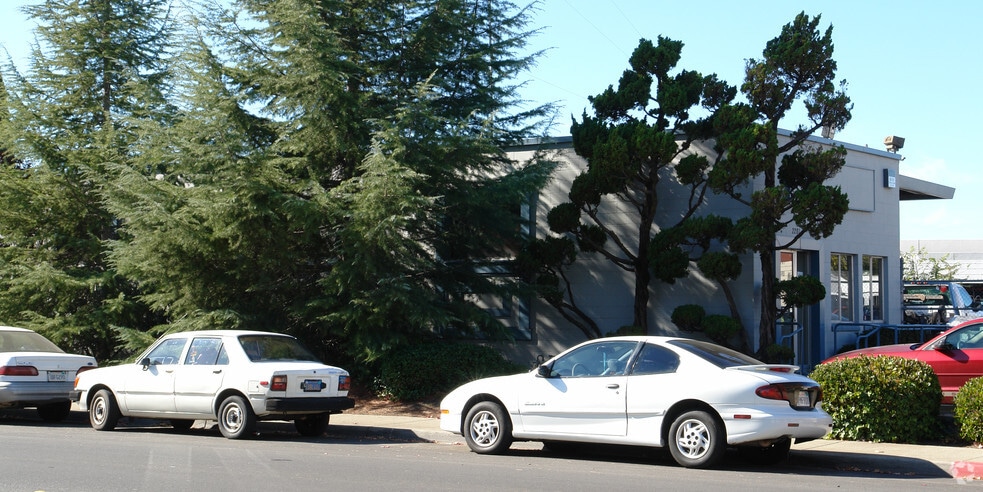 2281 Commerce Ave, Concord, CA for sale - Building Photo - Image 2 of 2