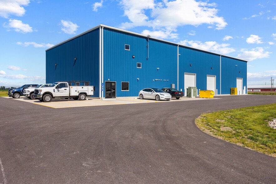 19 Fort Monroe Industrial Pkwy, Monroeville, OH à vendre - Photo du bâtiment - Image 2 de 8