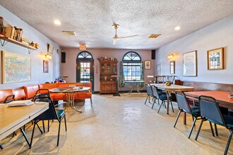 320 S Broad St, New Orleans, LA for lease Interior Photo- Image 2 of 11