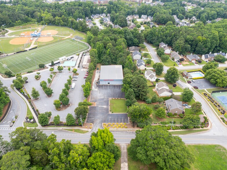 2005 McGee Rd, Snellville, GA à vendre - Photo du bâtiment - Image 1 de 13