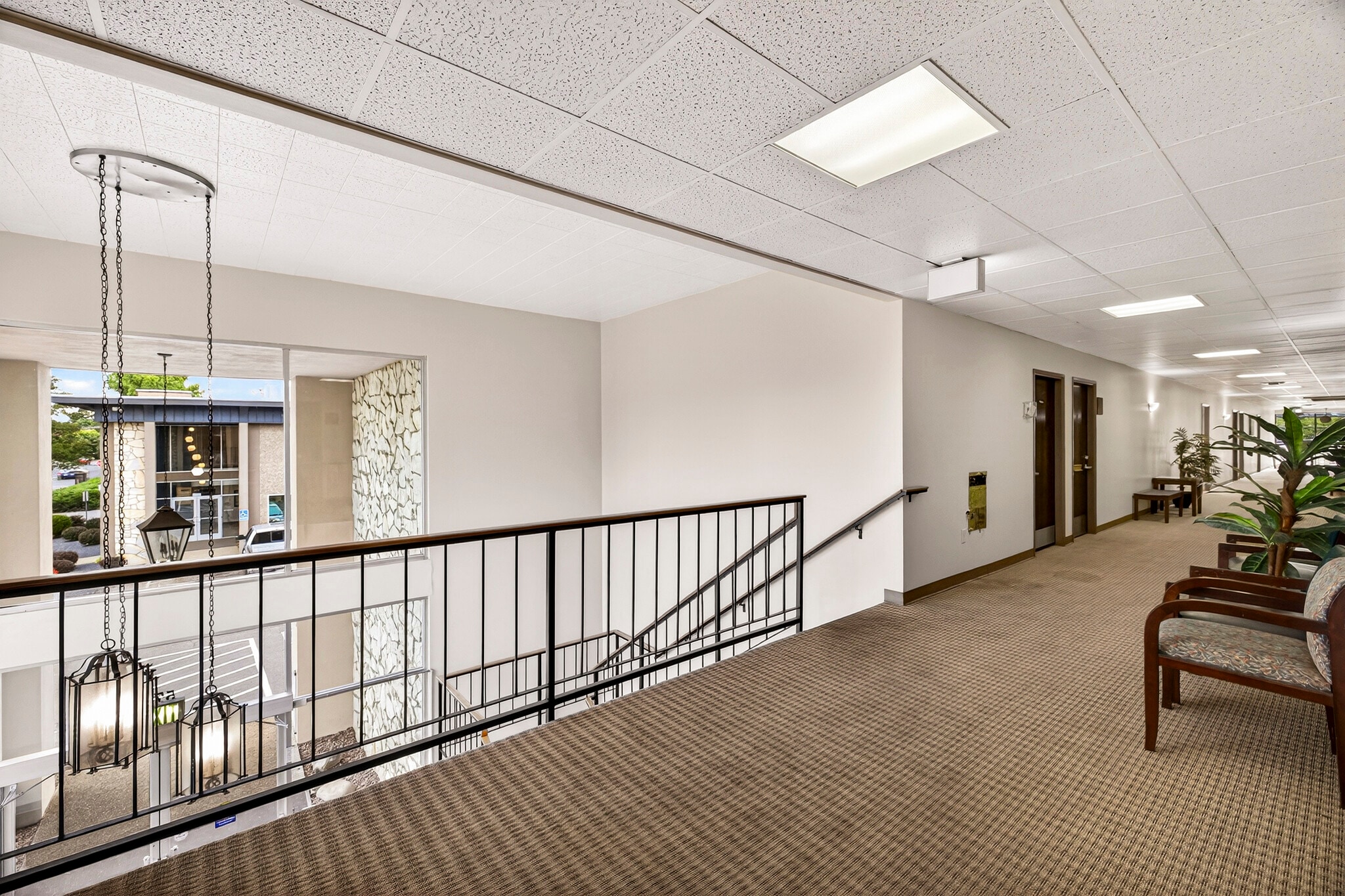 572 Rio Lindo Ave, Chico, CA for lease Interior Photo- Image 1 of 13