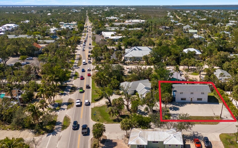 905 Fitzhugh St, Sanibel, FL for sale - Building Photo - Image 2 of 21