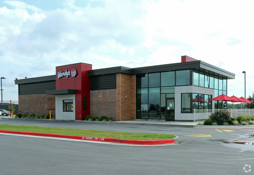 3355 E US-412 Hwy, Siloam Springs, AR à vendre - Photo du bâtiment - Image 2 de 7