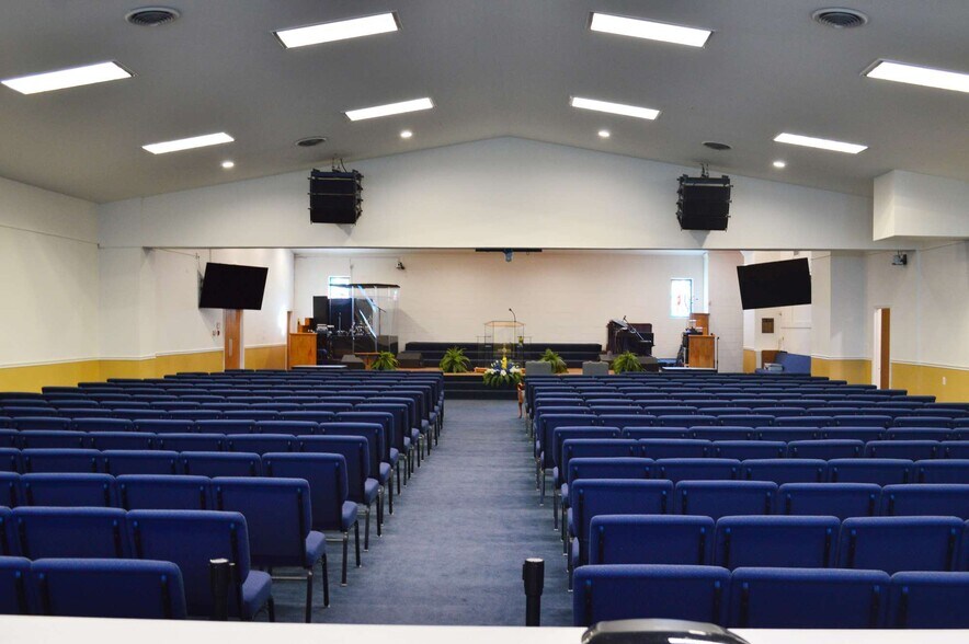 4551 Benning Rd SE, Washington, DC à vendre - Photo intérieure - Image 3 de 7