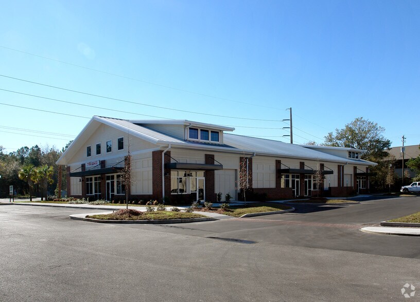 543 Long Point Rd, Mount Pleasant, SC à louer - Photo du bâtiment - Image 2 de 10