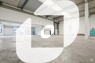 26 Rue Robert Witchitz, Ivry-sur-Seine for lease Interior Photo- Image 1 of 3