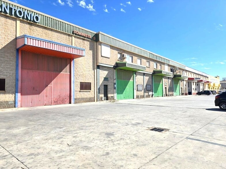 Vía de Pinos, Atarfe, Granada for sale - Building Photo - Image 2 of 14