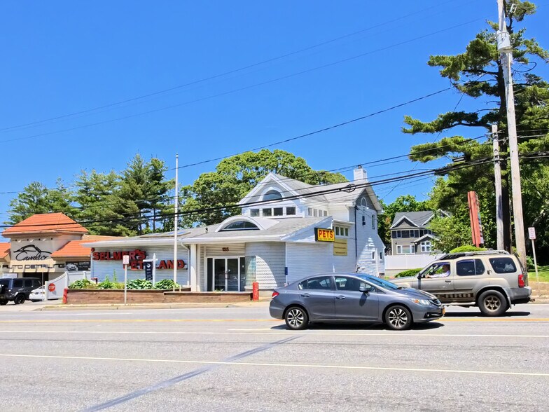 125 E Jericho Tpke, Huntington Station, NY à vendre - Photo du bâtiment - Image 2 de 32