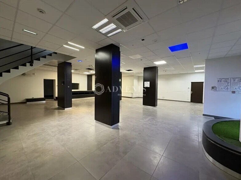 Bureau dans Strasbourg à louer - Photo du bâtiment - Image 2 de 12