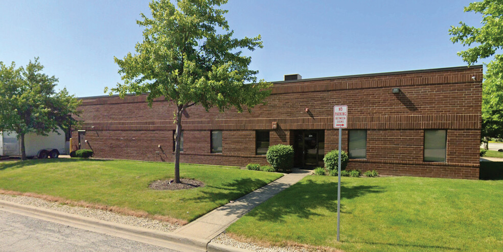 1050-1080 Entry Dr, Bensenville, IL for lease - Primary Photo - Image 1 of 3