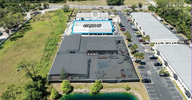Plus de détails pour 907 S Charles Richard Beall Blvd, DeBary, FL - Industriel à louer