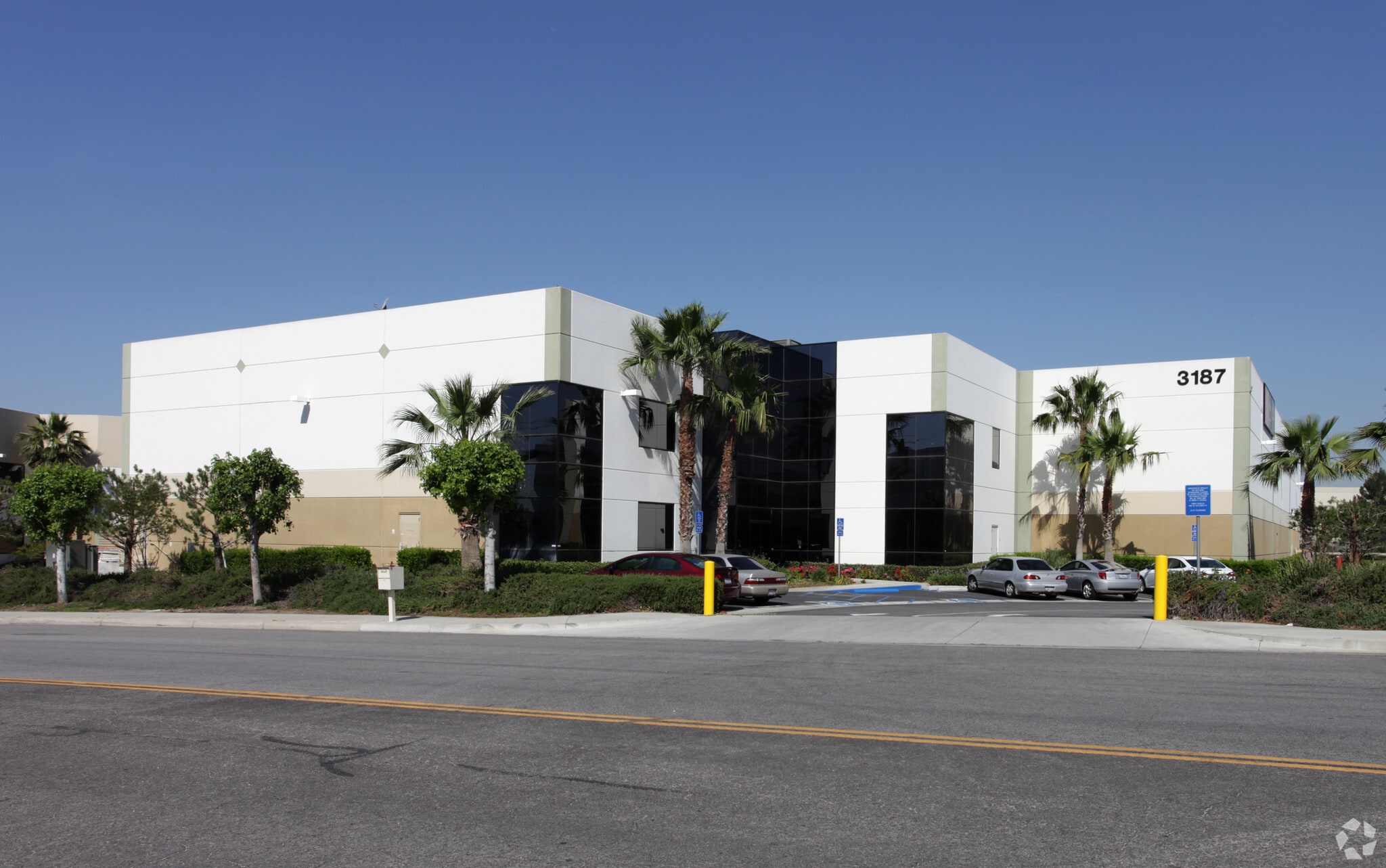 3187 Cornerstone Dr, Eastvale, CA for lease Primary Photo- Image 1 of 6