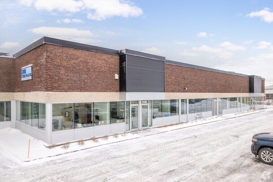 2401-2465 Ave 46th, Montréal, QC for sale - Primary Photo - Image 1 of 1