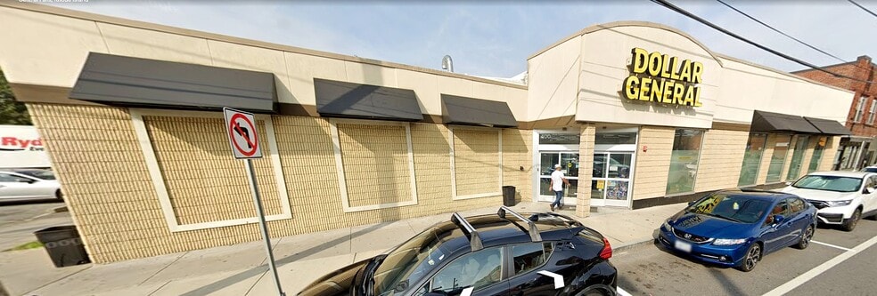 400 Broad St, Central Falls, RI for sale - Building Photo - Image 2 of 4