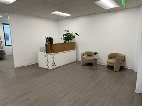6300 Canoga Ave, Woodland Hills, CA for lease Interior Photo- Image 2 of 10