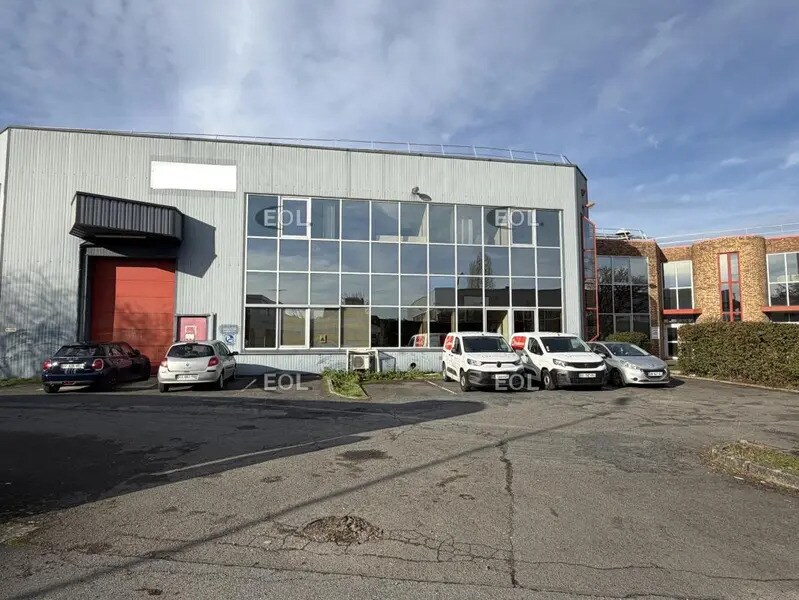 Industriel dans Le Plessis-Bouchard à vendre Photo du bâtiment- Image 1 de 25