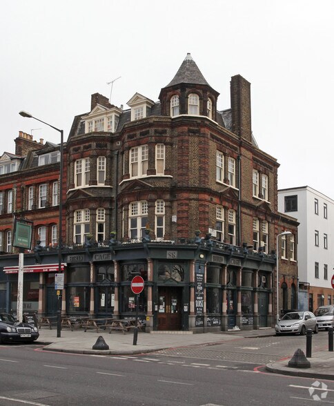 58 Stamford Hl, Londres à louer - Photo principale - Image 1 de 3