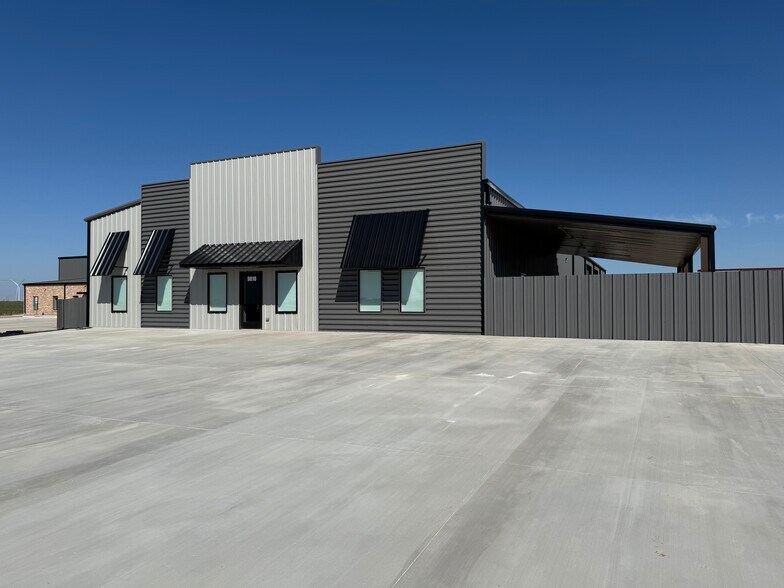 9010 County Road 6820, Lubbock, TX à louer - Photo du bâtiment - Image 1 de 17