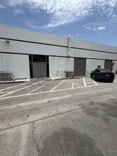 9751 Delegates Dr, Orlando, FL for lease Building Photo- Image 2 of 4