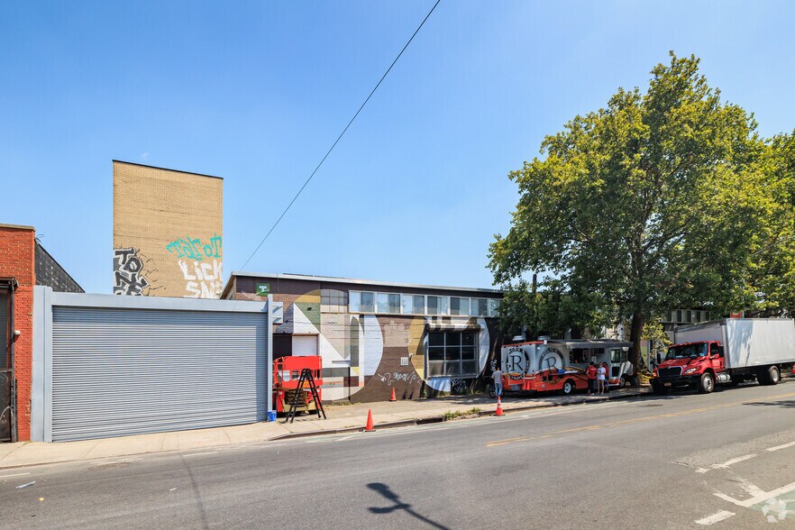 154 Morgan Ave, Brooklyn, NY à louer - Photo du bâtiment - Image 3 de 9