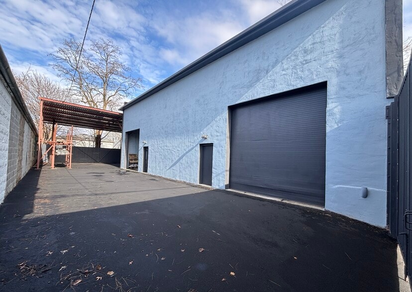 103 Montgomery Ave, Irvington, NJ à vendre - Photo du bâtiment - Image 3 de 15